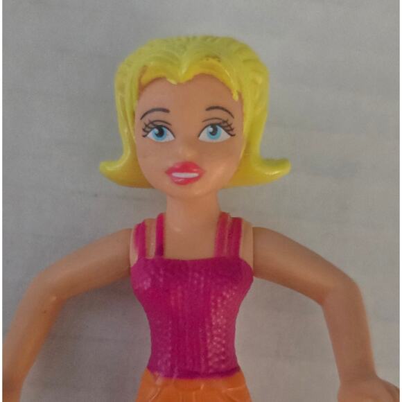 2006 McDonald's Happy Meal Blonde Polly Pocket Doll - Picture 2 of 9